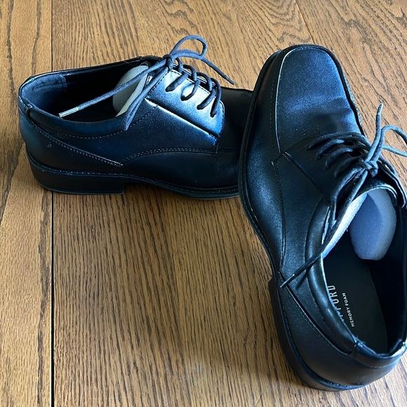 Stafford Other - Stafford Memory Foam Dress Shoes Size 9